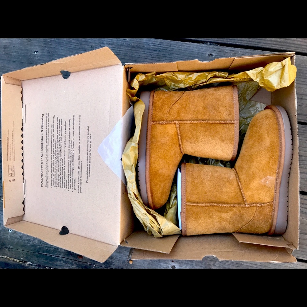 NWT Brand-new unworn Ugg kids boots